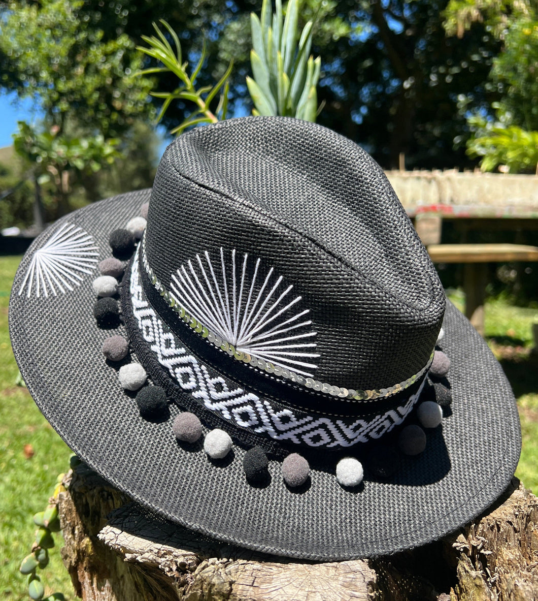 Croatian Sunray Panama Hat [black]