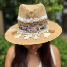 Load image into Gallery viewer, Ivory Coastal Panama Hat [natural]
