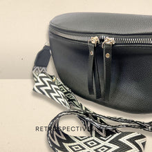 Load image into Gallery viewer, Cross body bag [Black]
