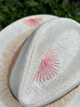 Load image into Gallery viewer, Komodo Island Panama Hat [cream]
