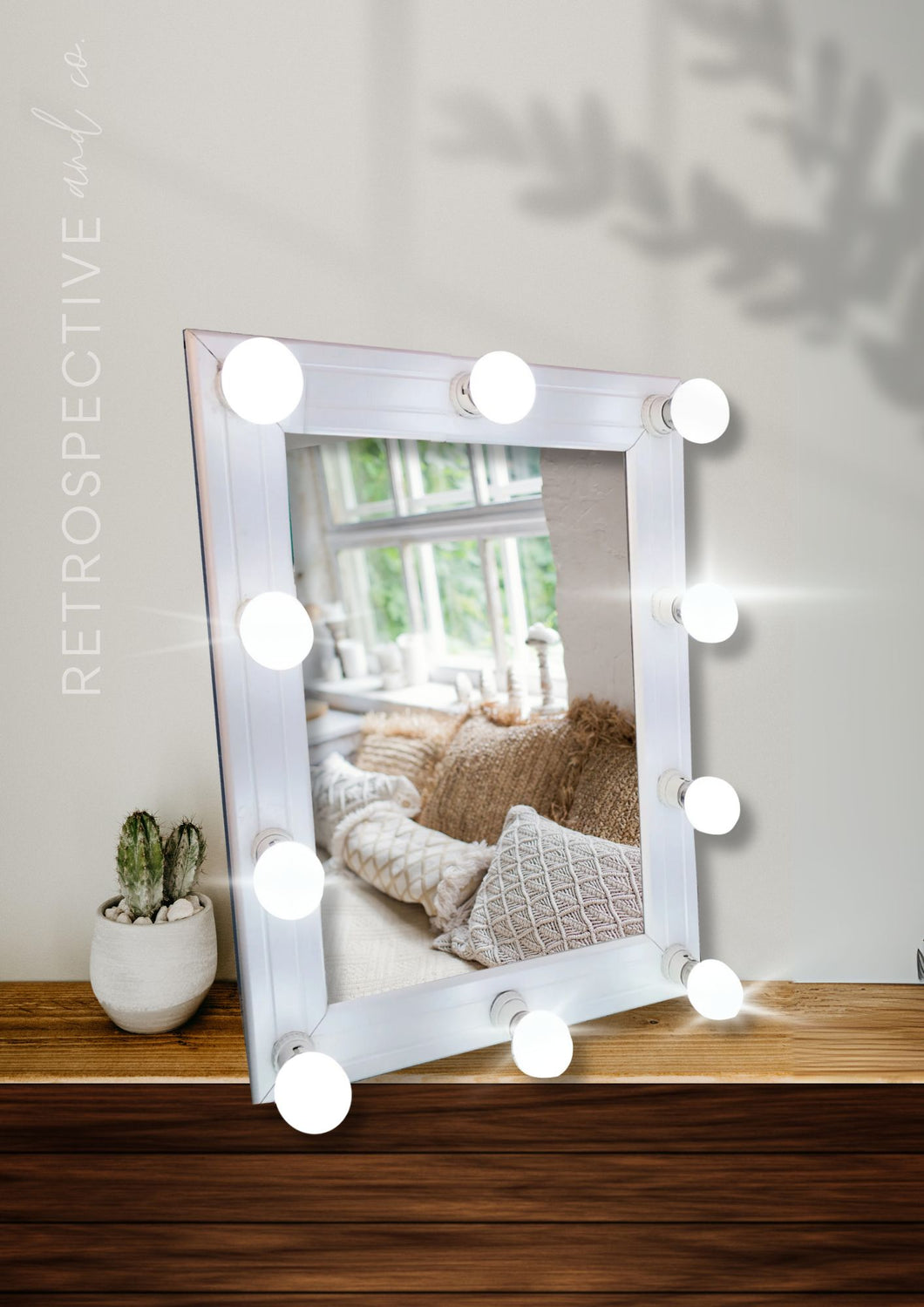 White Hollywood Beauty Mirror [Small]